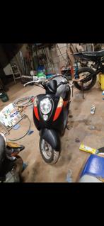 Sym mio brom, Maximaal 45 km/u, Zo goed als nieuw, Benzine, 50 cc