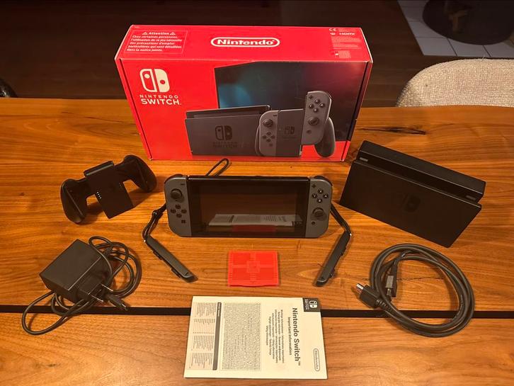 Nintendo Switch (2019) & Draagtas, Spelcomputers en Games, Spelcomputers | Nintendo Switch, Zo goed als nieuw, Switch 2019 Upgrade