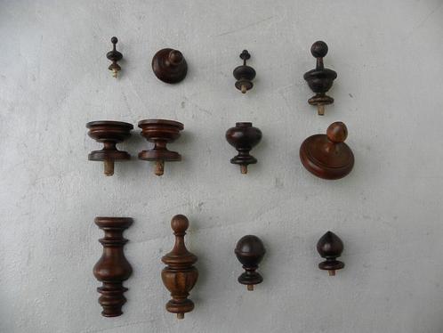 Houten tollen, sierstukken tas Beku, Antiek en Kunst, Antiek | Klokken, Ophalen of Verzenden