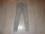 grijze dames super slim jeans van Vero Moda, maat 30/30, Ophalen of Verzenden, Gedragen, Grijs, W30 - W32 (confectie 38/40)
