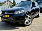 Volkswagen Touareg 3.0TDI R-LINE NAVI/XENON/MEMORY/PANO/LEER, Auto's, Euro 5, Gebruikt, Zwart, Bedrijf