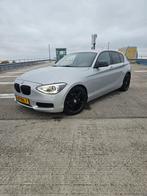 BMW 1-Serie 116I 5DR 2012 Grijs, Grote beurt, Nieuwe apk, Auto's, 1-Serie, 65 €/maand, Zwart, 4 cilinders