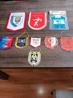 9 stuks verschillende Voetbal Vanen., Ophalen of Verzenden, Zo goed als nieuw