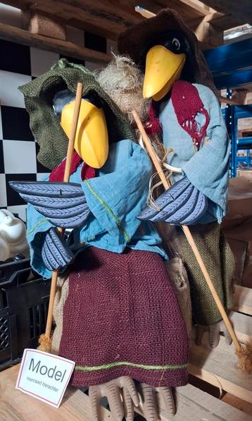 Kraaienpaar beschikbaar voor biedingen