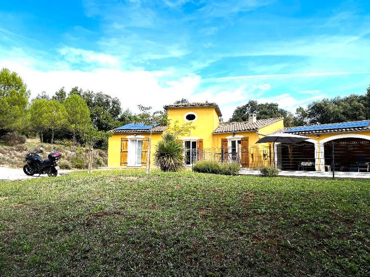 vakantiewoning in zuidelijke Ardèche met privé zwembad, Vakantie, Vakantiehuizen | Frankrijk, Ardèche of Auvergne, Landhuis of Villa