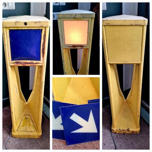 Originele ANWB Nederlandse verkeerszuil met verlichting🚘, Verzamelen, Retro, Huis en Inrichting, Ophalen