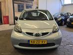Toyota Aygo 1.0-12V/N.A.P/APK 03-2026/, Voorwielaandrijving, Stof, Gebruikt, Zwart