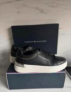 NIEUW! Tommy Hilfiger sneakers dames zwart maat 41 met doos!, Tommy Hilfiger, Ophalen of Verzenden, Nieuw