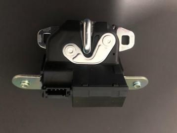 Electrisch achterklep / kofferbakslot voor Opel Corsa. Nieuw beschikbaar voor biedingen