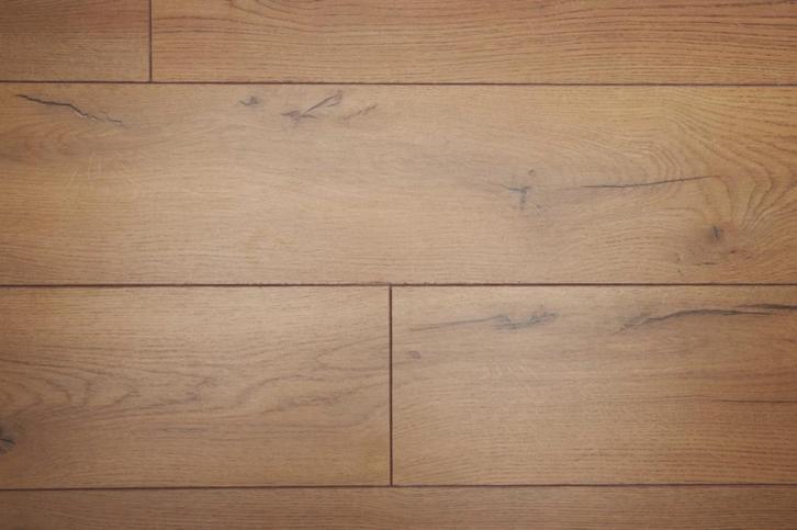 Vloerverwarming vloer laminaat eiken houtlook 65m2, Huis en Inrichting, Stoffering | Vloerbedekking, Nieuw, Laminaat, Beige, Bruin