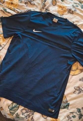 Dry Fit blauw T-shirt Nike maat XL GRATIS VERZENDING  beschikbaar voor biedingen