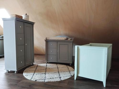 Vintage babykamer DEMONTABEL / massief hout / one of a kind, Kinderen en Baby's, Kinderkamer | Complete kinderkamers, Zo goed als nieuw