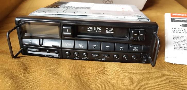 Philips dc632 oldtimer autoradio in nieuwstaat, Auto diversen, Autoradio's, Ophalen of Verzenden