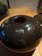 Henry Dean Zwart/bruine vaas met rood accent - 15 cm hoog, Gebruikt, Zwart, Ophalen of Verzenden, Glas