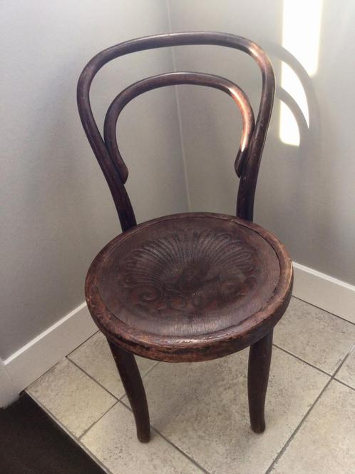 Antiek Thonet kinderstoeltje 1920, Antiek en Kunst, Antiek | Meubels | Stoelen en Banken, Ophalen