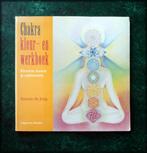 CHAKRA Kleur en werkboek - Hannie de Jong -kleuren vanuit je, Boeken, Esoterie en Spiritualiteit, Zo goed als nieuw, Achtergrond en Informatie