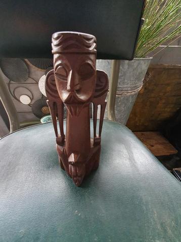 Houten Afrikaans Beeldje beschikbaar voor biedingen