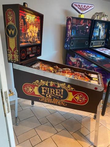 Flipperkast -Fire- Williams -mooie staat- beschikbaar voor biedingen