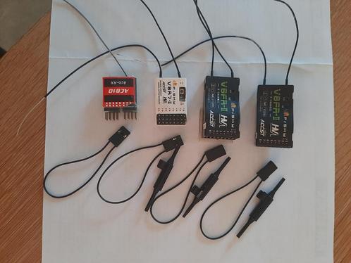 Ontvangers 2,4 Ghz, Hobby en Vrije tijd, Modelbouw | Radiografisch | Vliegtuigen, Zo goed als nieuw, Elektro, Ophalen of Verzenden