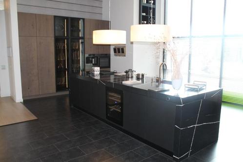 Showroom keuken Nolte Feel mat zwart eiland anti vinger prin, Huis en Inrichting, Keuken | Complete keukens, Nieuw, Overige typen