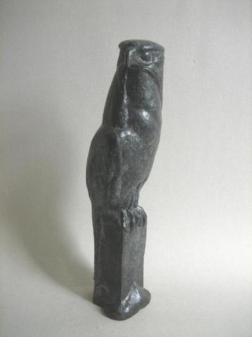 Aardewerk beeld roofvogel gesigneerd Leo Muysken (1907-1984) beschikbaar voor biedingen