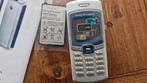 Sony Ericsson T230 Steel Blue - Klassieke GSM, Telecommunicatie, Gebruikt, Ophalen of Verzenden, Minder dan 3 megapixel, Klassiek of Candybar