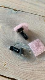 2x condensator NA(M) -49+105 C 63V, Ophalen of Verzenden, Zo goed als nieuw