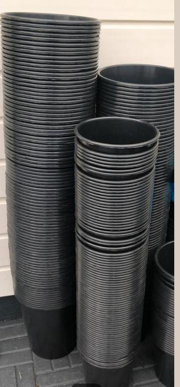 Bloempotten Kweek potten / plantenbakken van 9 of 10 liter beschikbaar voor biedingen
