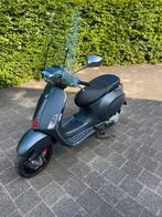 Vespa sprint 2019, Fietsen en Brommers, Scooters | Vespa, Ophalen, Zo goed als nieuw