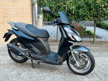 Aprillia Sportcity/cube 250cc beschikbaar voor biedingen