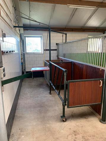 Opvoelbox / behandelbox beschikbaar voor biedingen