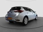 Toyota Auris 1.8 Hybrid Energy Plus | Navigatie | Camera | T, Gebruikt, 4 cilinders, Met garantie (alle), Origineel Nederlands