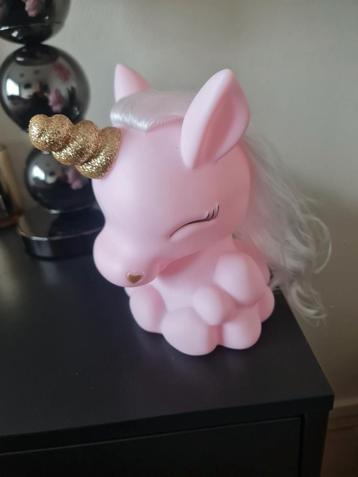 leuke kinderlamp met kleurtjes beschikbaar voor biedingen