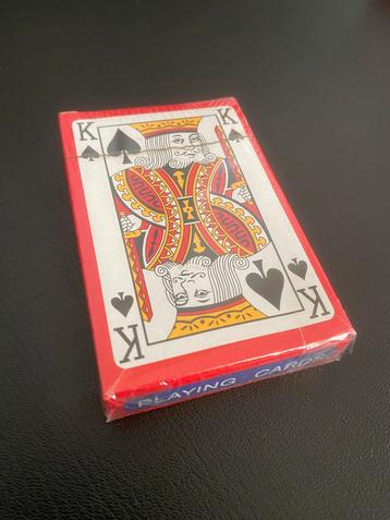 Setje Speelkaarten Nieuw in Verpakking beschikbaar voor biedingen