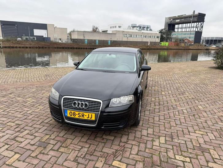 Audi A3 Sportback 1.6 FSI Ambiente, Auto's, Audi, Bedrijf, Te koop, A3, ABS, Airbags, Centrale vergrendeling, Cruise Control, Elektrische buitenspiegels