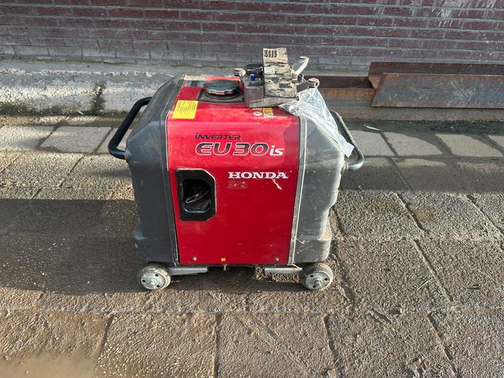 Honda EU 30is defect aggregaat generator, Doe-het-zelf en Verbouw, Aggregaten, Zo goed als nieuw, Benzine, Minder dan 5 kVA, Ophalen