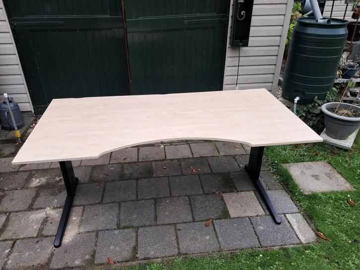 Bureau (190x95) hoogte verstelbaar, Huis en Inrichting, Bureaus, Gebruikt, Bureau, In hoogte verstelbaar, Ophalen