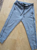 Te koop nieuwe Hugo boss trainingsbroek maat m, Kleding | Heren, Sportkleding, Nieuw, Ophalen of Verzenden, Hugo Boss, Algemeen