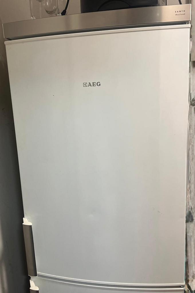 AEG koelkast + vriezer | Goed werkend, Witgoed en Apparatuur, Vriezers en Diepvrieskisten, Zo goed als nieuw, Vrijstaand, Vrieskast