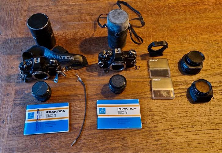 Cameras BC 1, lenzen, filters, 3 Hoya prime UV filters, tas, Audio, Tv en Foto, Fotocamera's Analoog, Gebruikt, Spiegelreflex