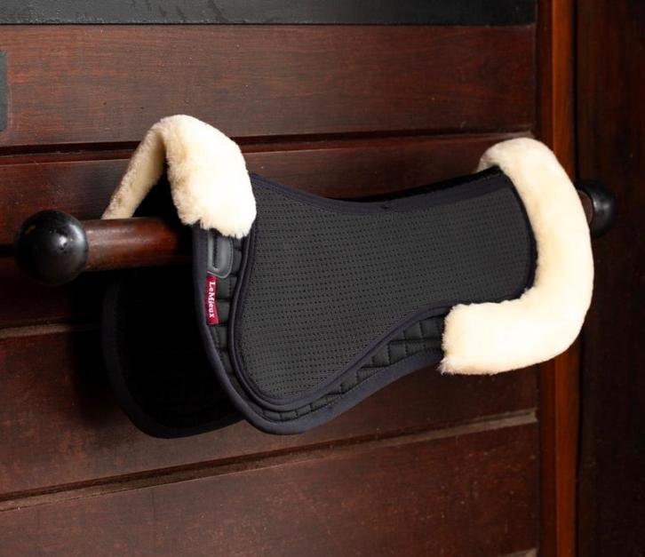 LeMieux Streamline Zadelonderlegger + inlages Naturel SALE!, Dieren en Toebehoren, Paarden en Pony's | Dekens en Dekjes, Nieuw