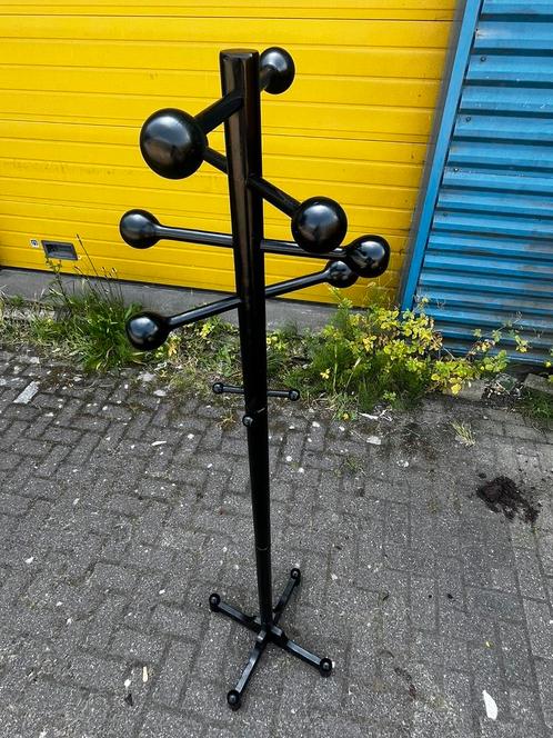 Postmoderne kapstok zwart, Huis en Inrichting, Woonaccessoires | Kapstokken, Zo goed als nieuw, Wandkapstok, Minder dan 100 cm
