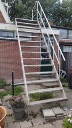 Aluminium buitentrap, Doe-het-zelf en Verbouw, Ladders en Trappen, Ophalen, Gebruikt, Trap, 2 tot 4 meter