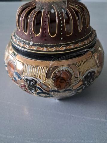 Japans Satsuma Aardewerk Potje beschikbaar voor biedingen