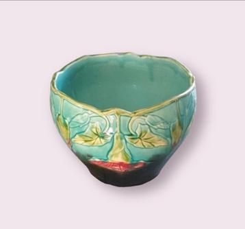 Franse antiek majolica cachepot Orchies izgst beschikbaar voor biedingen