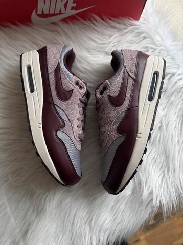 Nieuwe Nike Air Max 1 Burgundy cement grey  maat eu 46 beschikbaar voor biedingen