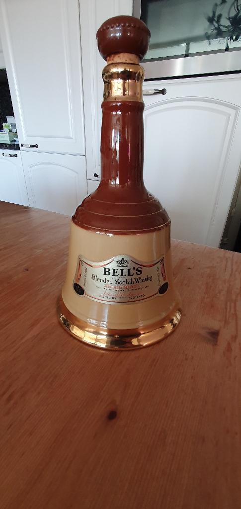 Wade porselain "Bell's Whisky Decanter " 37,8 cl., Ophalen of Verzenden, Gebruikt, Porselein, Overige typen