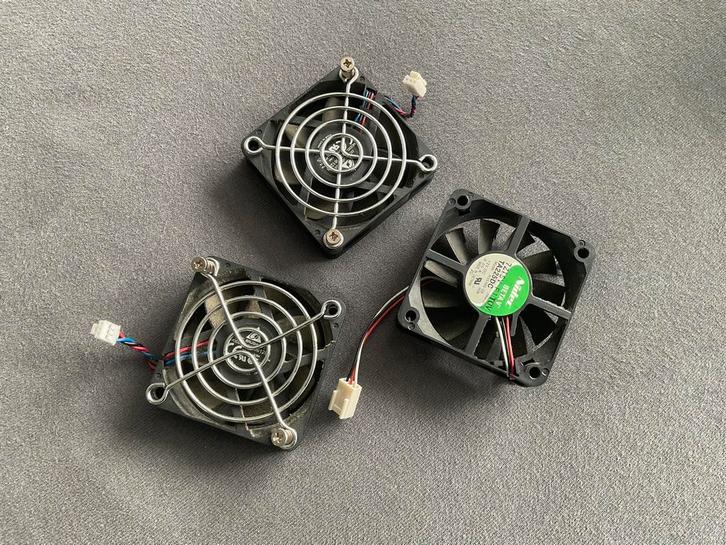 3 kleine ventilatoren 60mm, Computers en Software, Computerkoelers, Gebruikt, Luchtkoeling, Ophalen of Verzenden