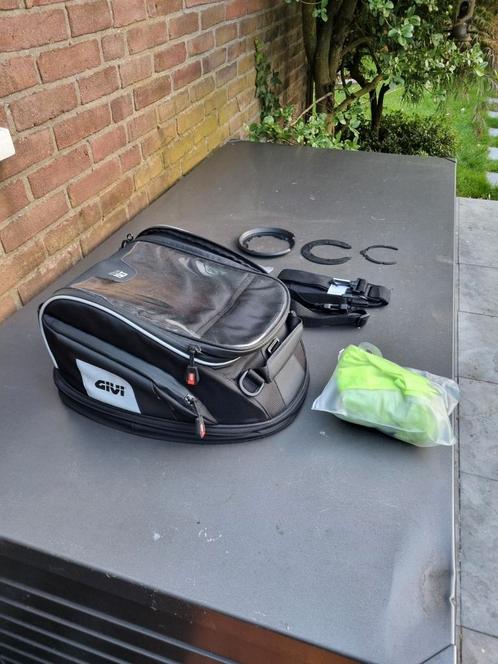Givi xs 307 tanktas  15 L, Motoren, Accessoires | Koffers en Tassen, Zo goed als nieuw, Ophalen of Verzenden