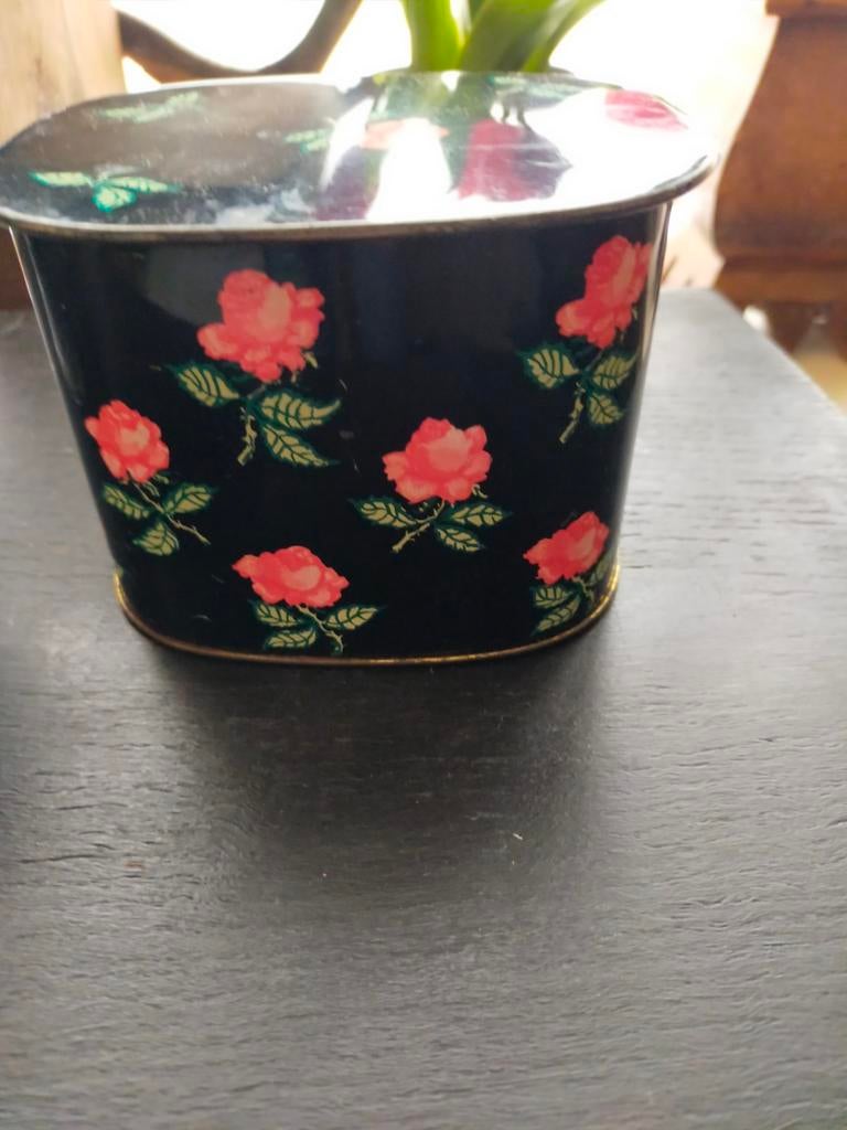 Vintage tomado blik blikje roosjes, Verzamelen, Blikken, Ophalen, Gebruikt, Overige